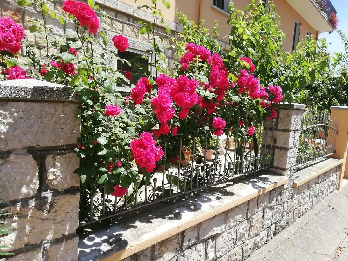 بيت للعطل فيلا Il Giardino بوناي إيطاليا